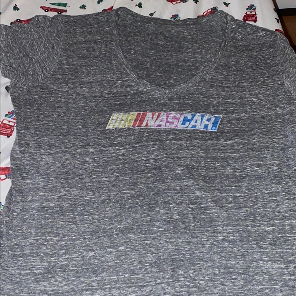 women’s t shirt